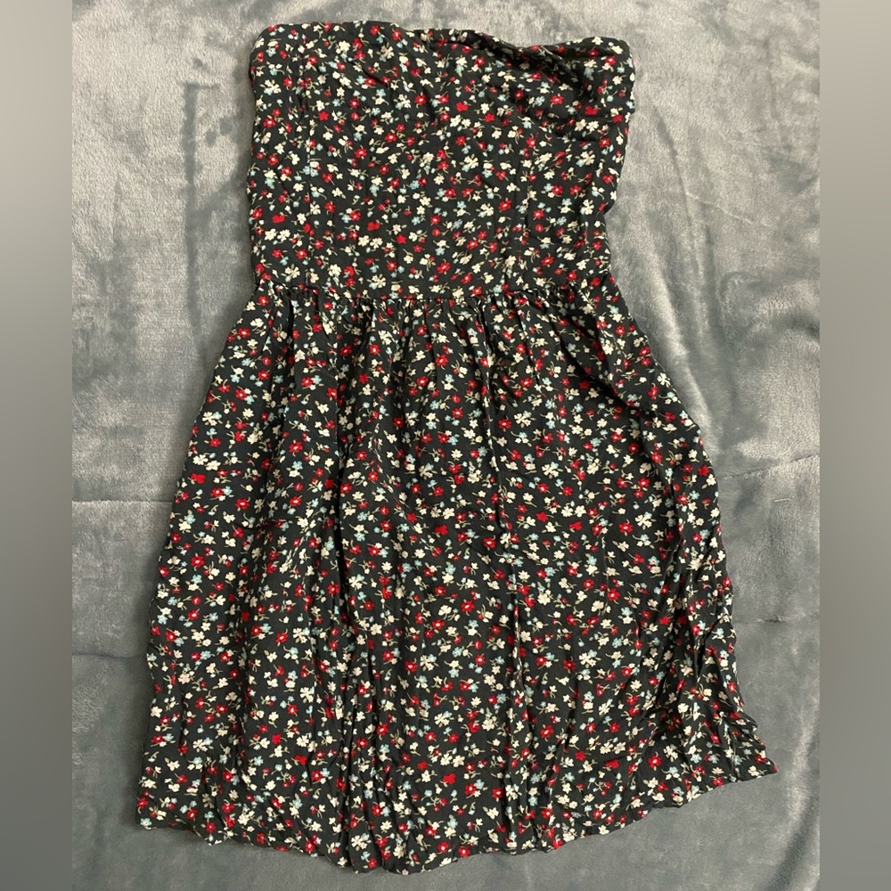 Hollister strapless mini dress!